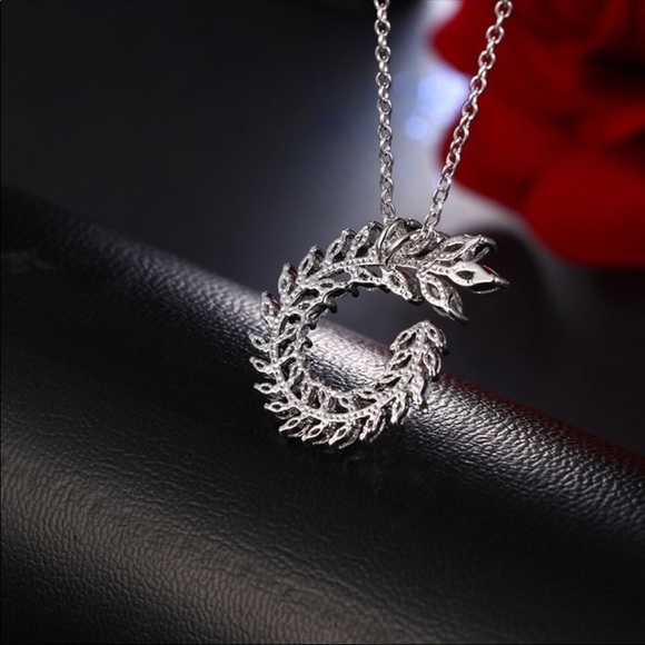 Big Vintage CZ Flower Novel Necklace - Picture 6 of 6